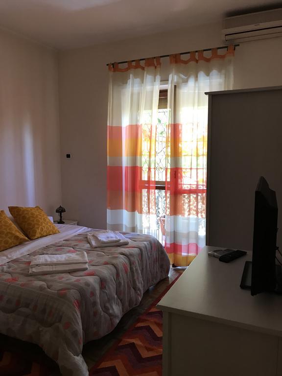 La Fontana Di Carlotta Bed & Breakfast โรม ภายนอก รูปภาพ